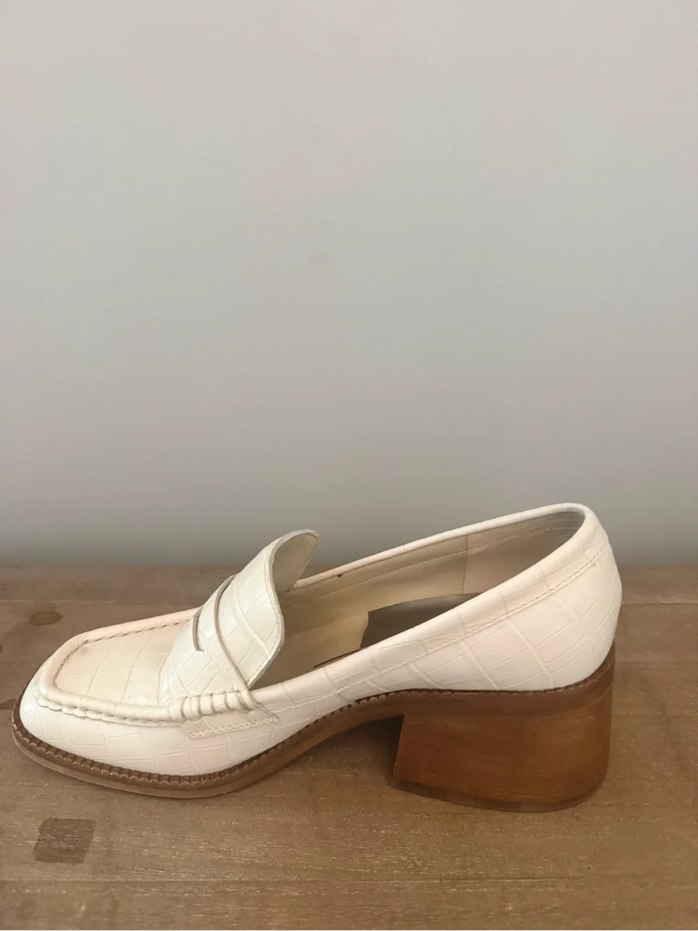Dolce Vita croc embossed